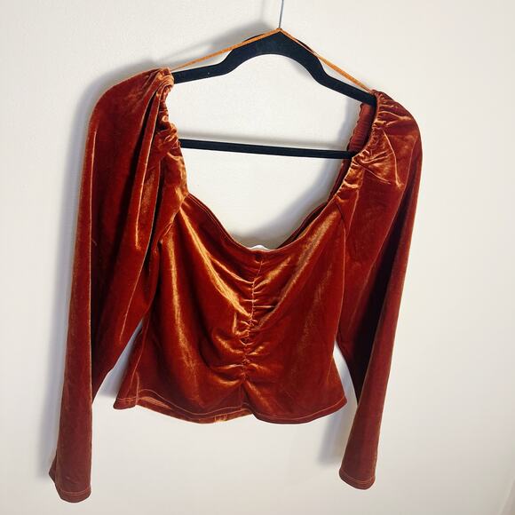 ASTR The Label Vanya Ruched Rust Velvet Top Size Medium Romantic - Picture 4 of 8